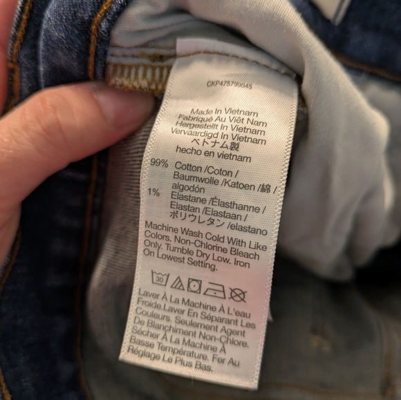 Madewell Mid Rise Kick Out Jean - Picture 10 of 11